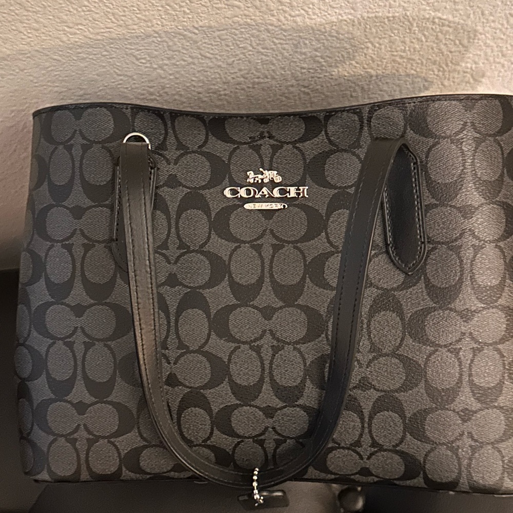 Brown/Black Tote Signature